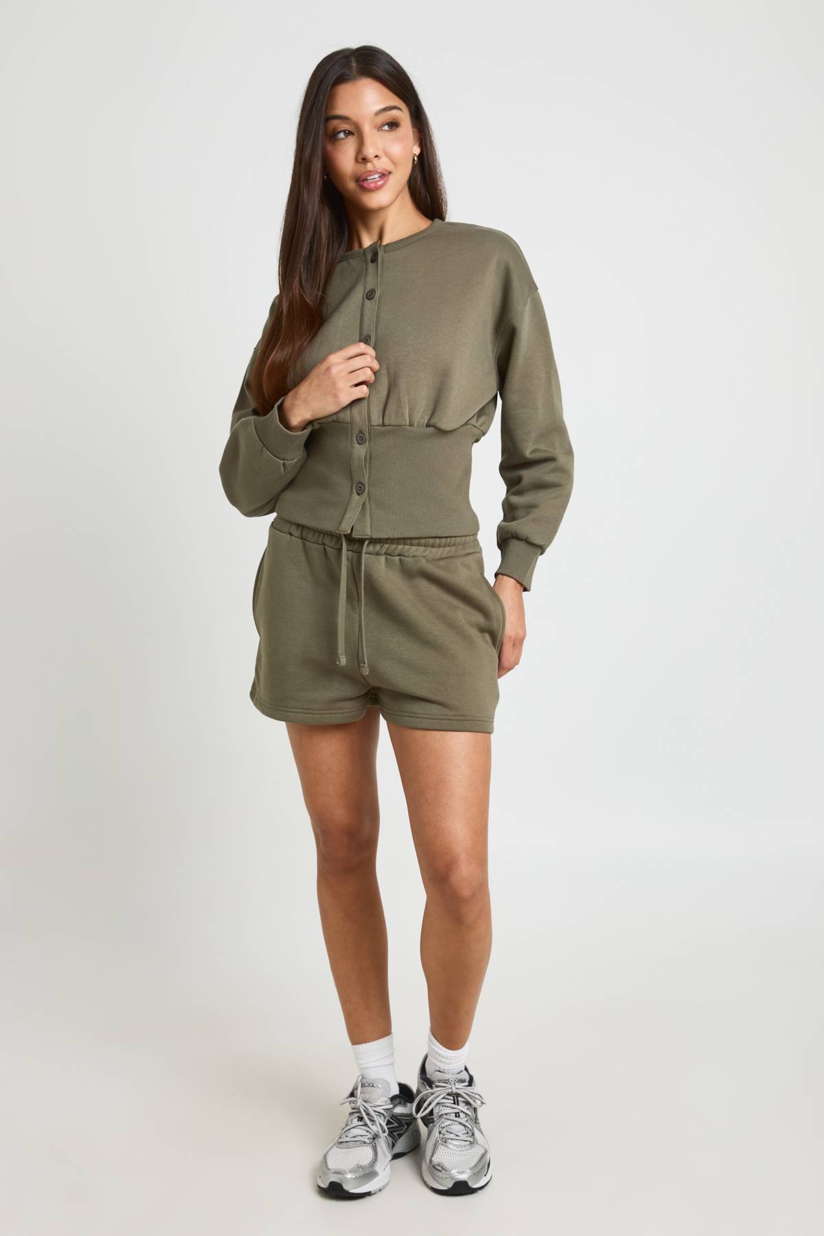boohoo Ensemble Survêtement Court Sweat Boutonné Taille Cintrée
