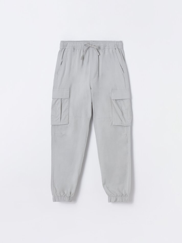 Calça jogger com bolsos - Cinza claro