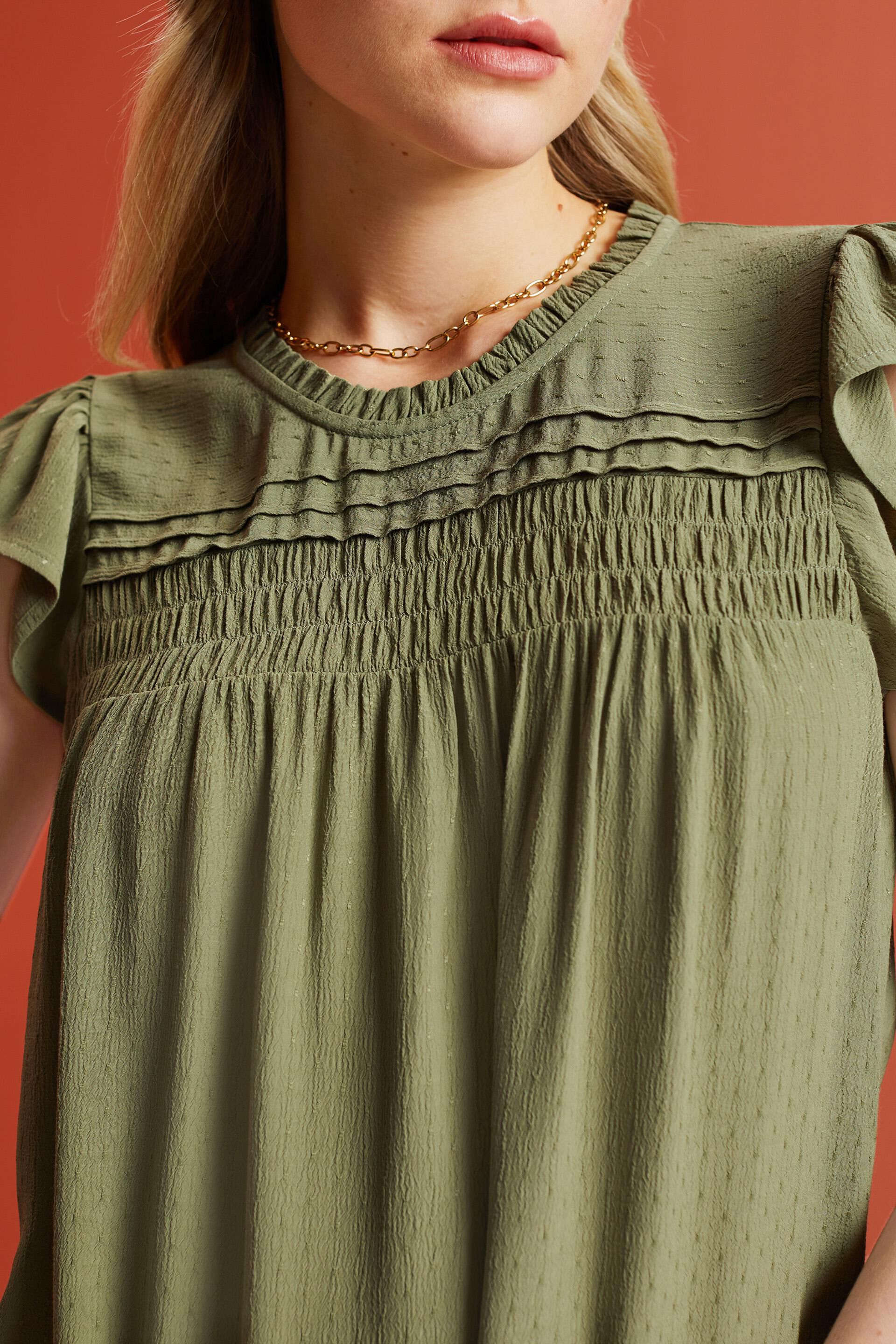 Blouses woven