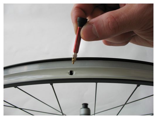 VAR Kit 2 Valves Tubeless Aluminium 35 mm Rouge