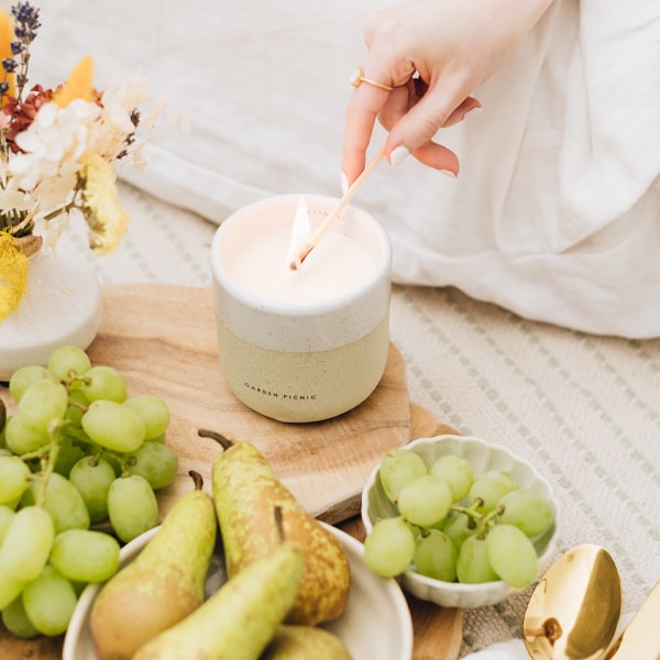 Bougie parfumée - Garden Picnic - Fleur d'oranger, violette & ylang ylang - 200 g