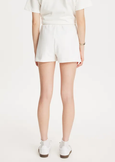 Basic short off-white (WIT.O)