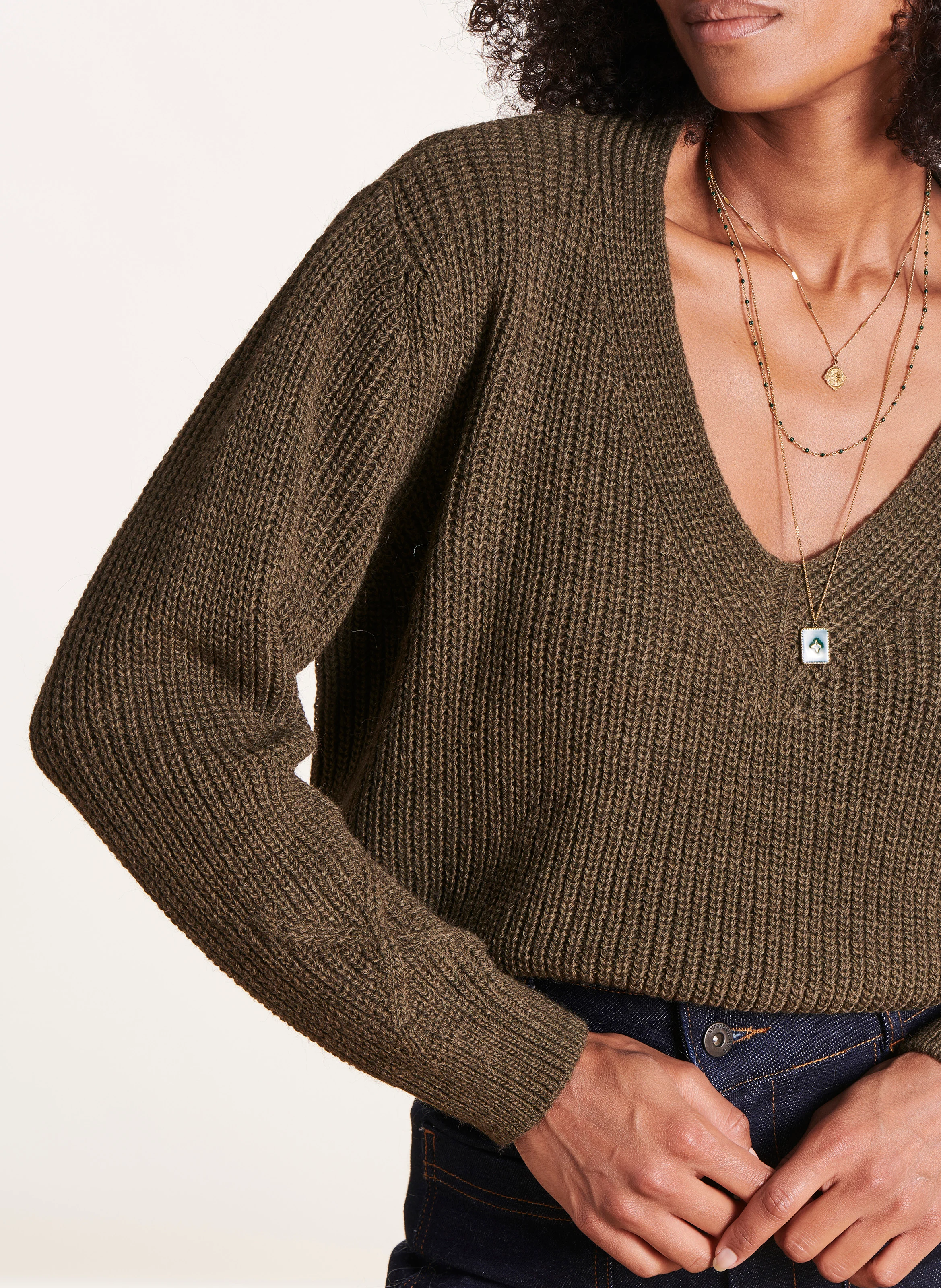 Pull col V| Vert