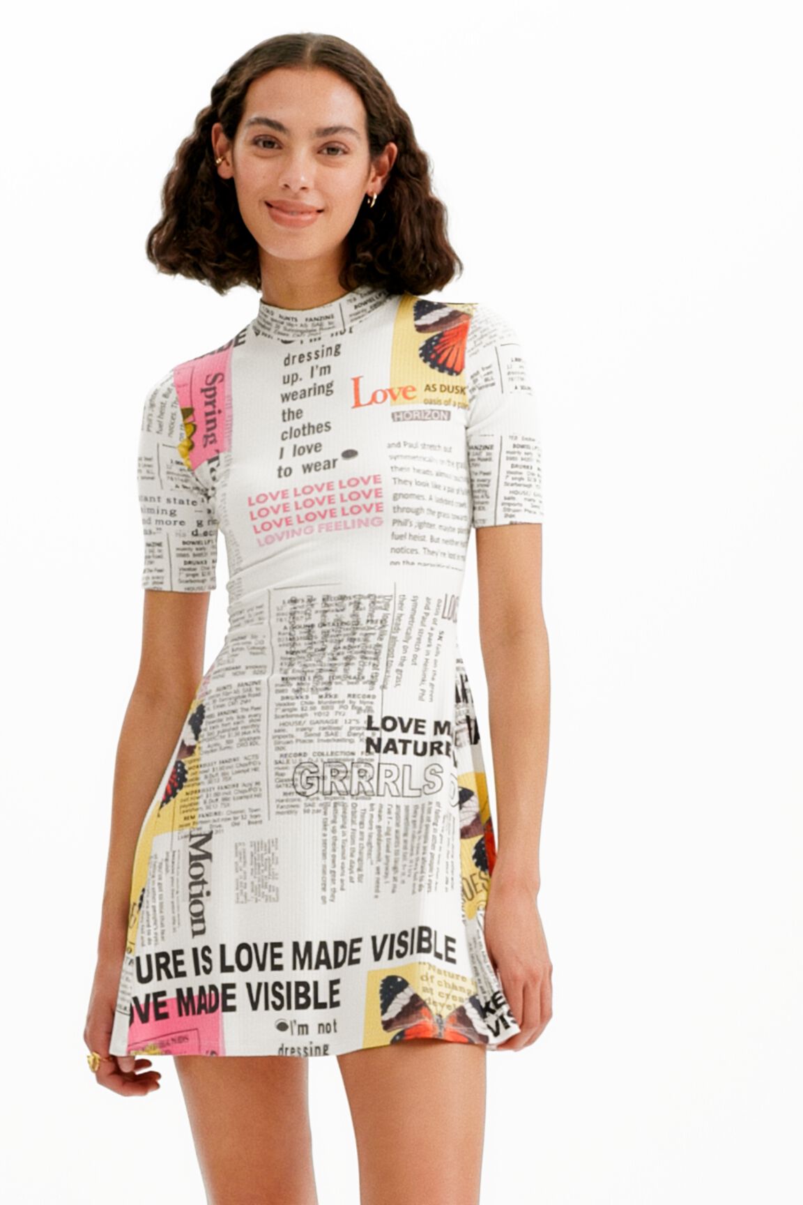 Robe patineuse courte journal