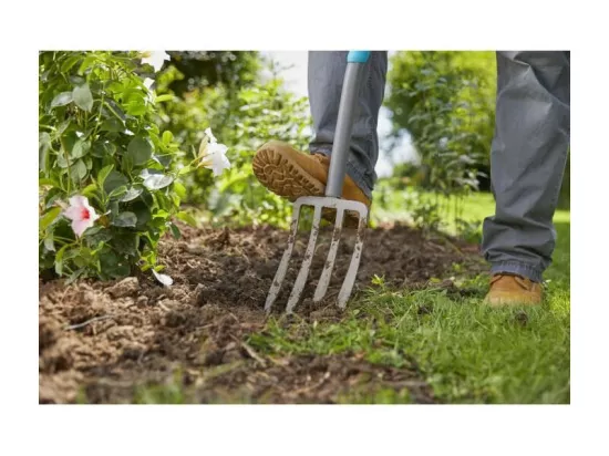 Fourche a becher ErgoLine – Manche revetement souple – Poignée ergo en D – Dents acier trempé – Garantie 25 ans
