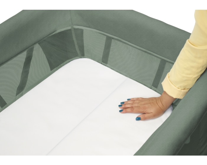 Swift 3-in-1 Stubenwagen, Reisebett und Laufstall 0 - 3.5 Y   0 - 15 kg    Sekundenschnelles Zusammenklappen |    Federleicht |    3 Produkte in 1 |    Einzigartige 2-Stufen-Matratze |