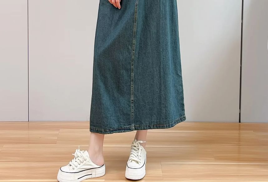 Aigan - Henley denim maxi-overhemdjurk met korte mouwen