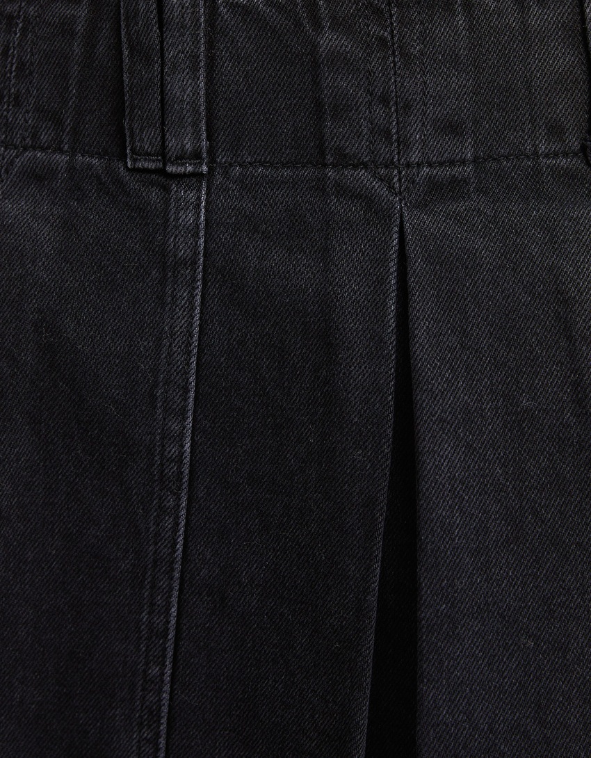 saias-calça plissadas em denim desbotado