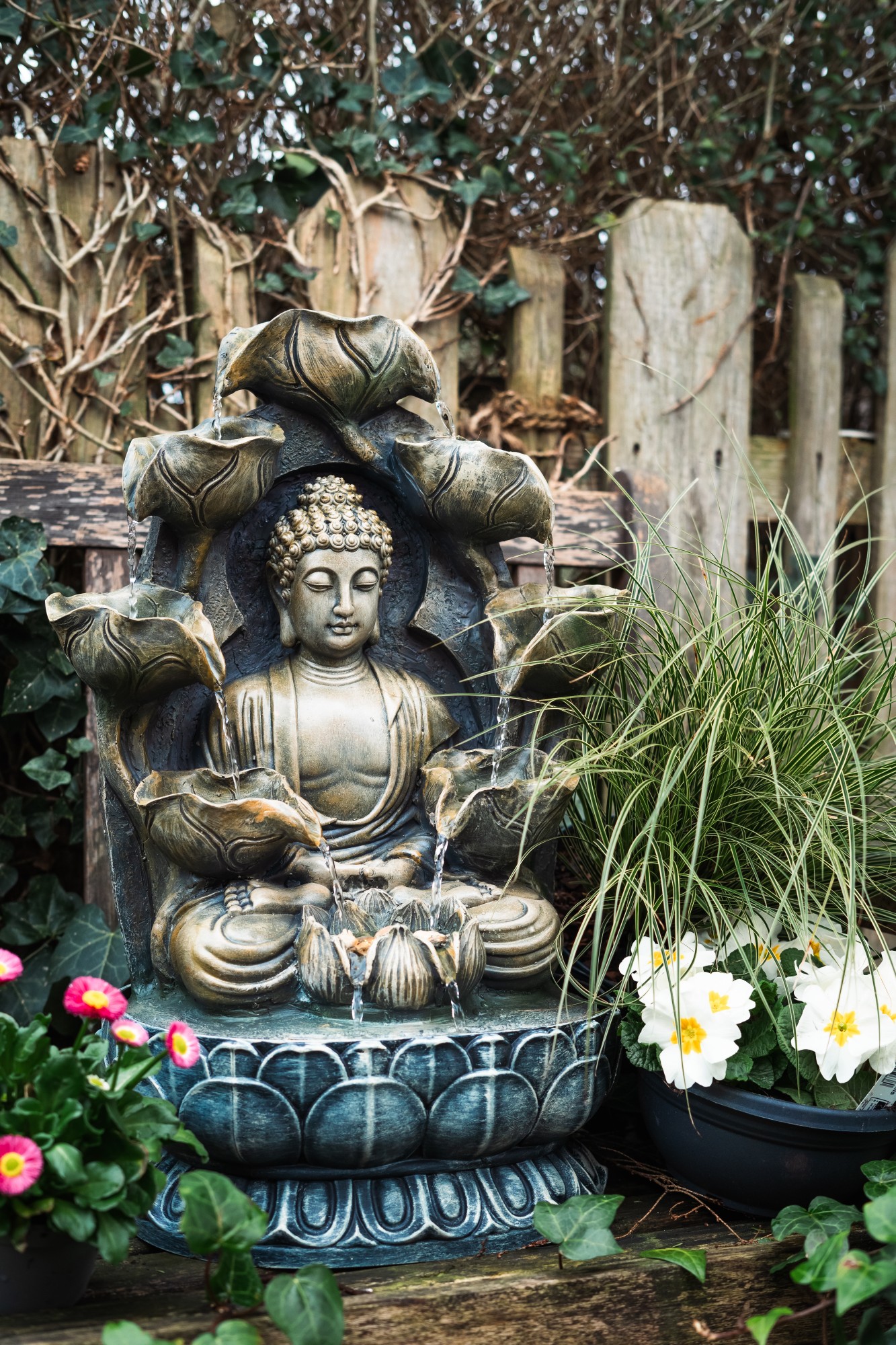 Indoor Wasserspiel 'Buddha', H 56 cm, B 32 cm, L 26 cm von fischer's lagerhaus
