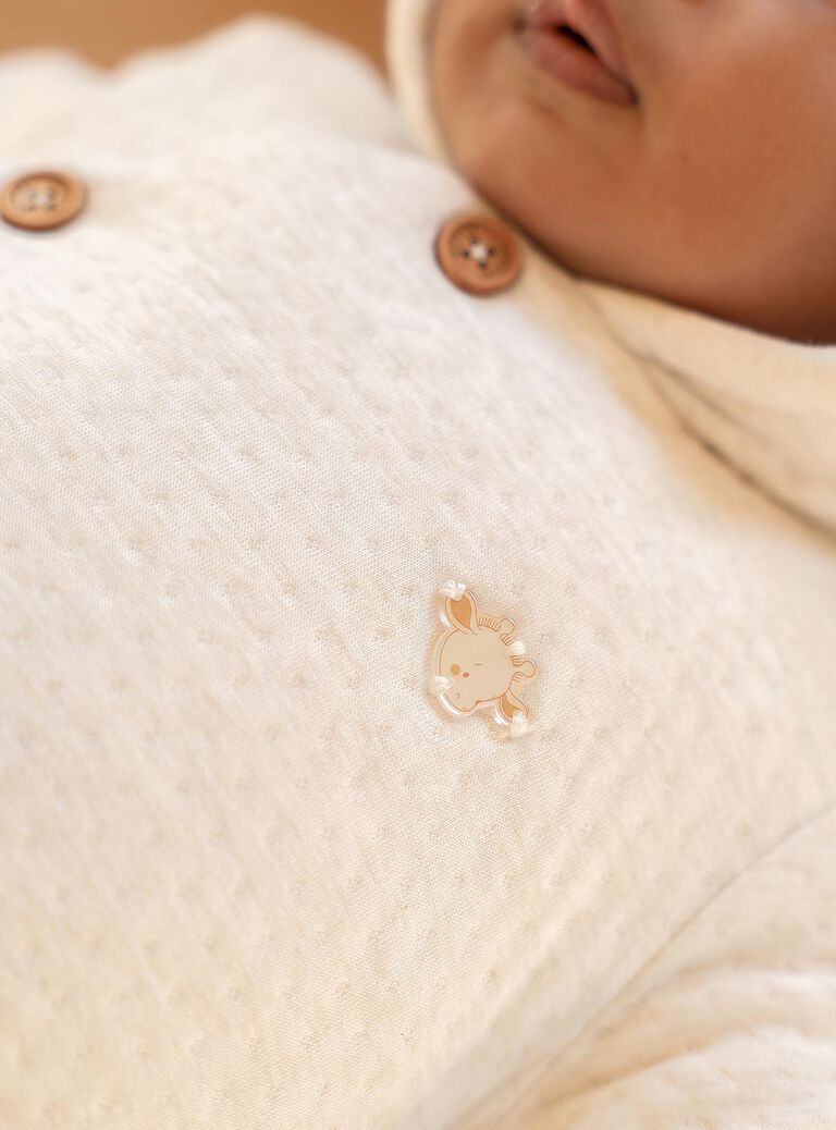 Veste de naissance à capuche en tubique écrue