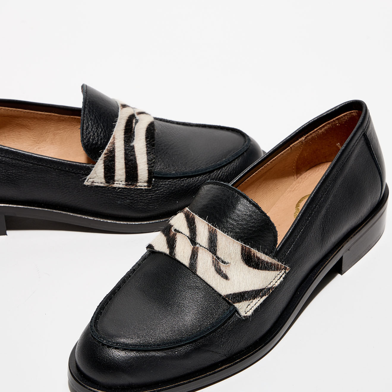 Apologie Mocassins en Cuir Juliette noir/zèbre