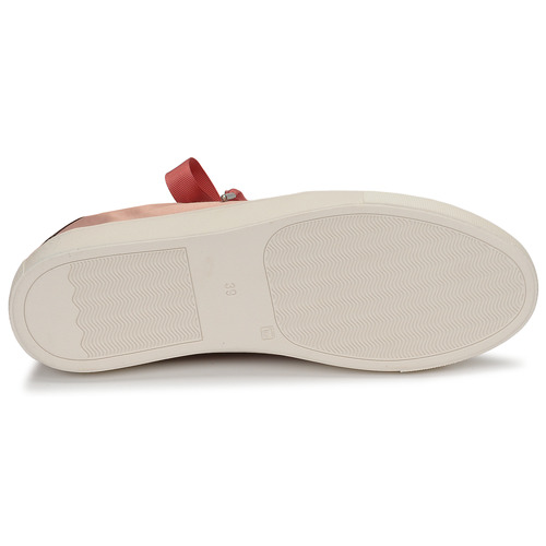 André - LA VOLTIGEUSE - Rose