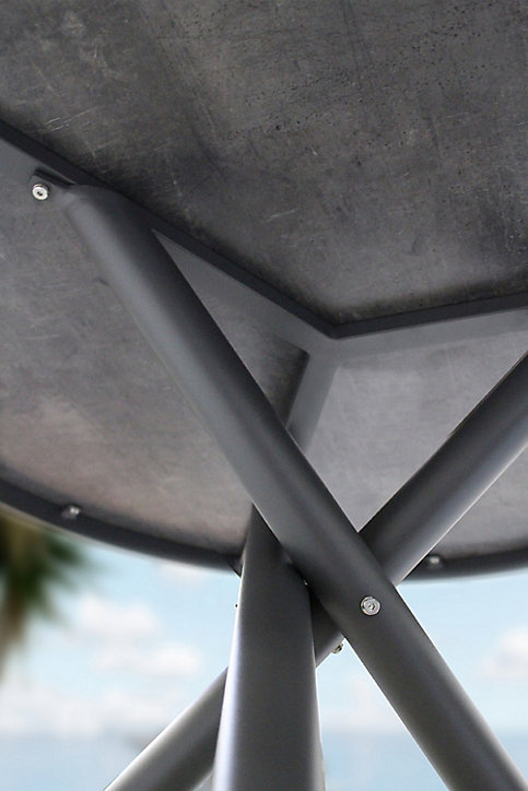 Table de jardin Pilat en aluminium coloris gris anthracite Ø.129 x H.75 cm