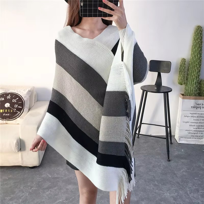 Damen Strick Poncho Fashion Schulter Tuch Cape mit Fransen (One Size) - Weiss / Grau