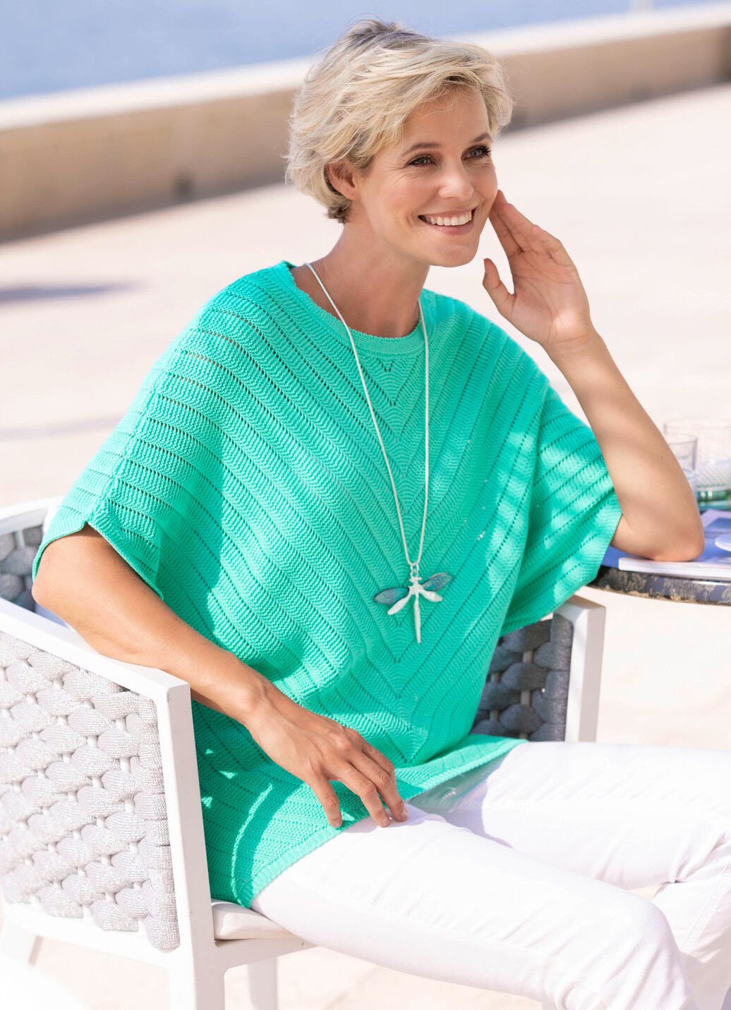 Pullover in Fledermausform