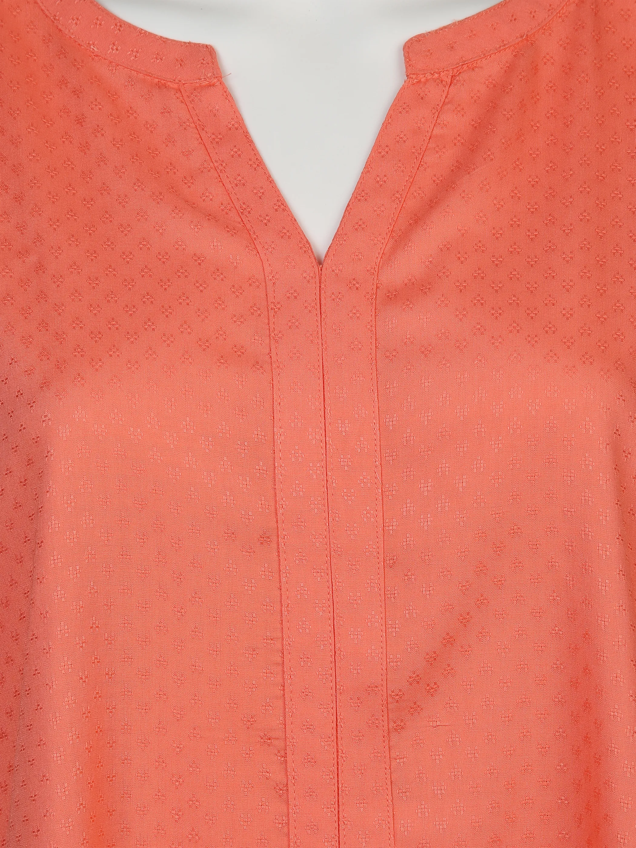 Damen Schlupfbluse mit zarter Musterung
