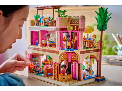 LEGO Restaurant met tuin (42691)