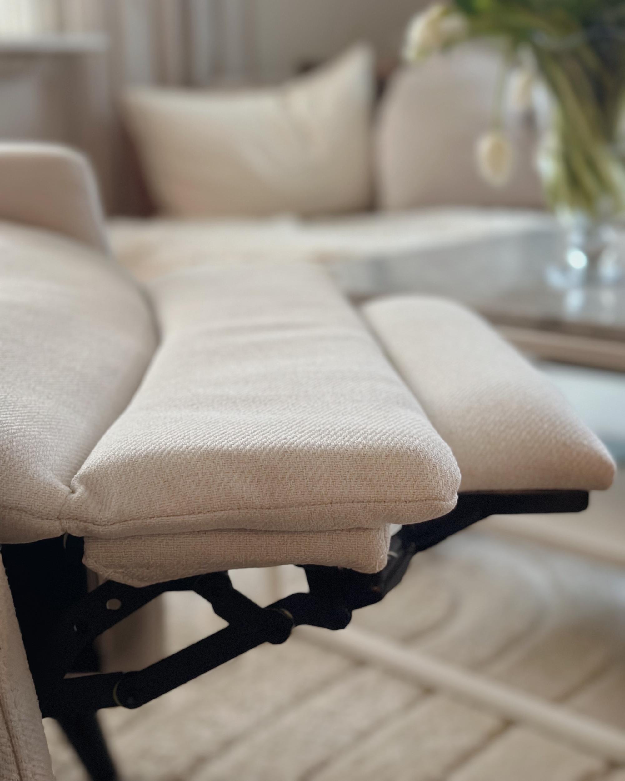 Relaxfauteuil SELVIK inclusief voetensteun Stof Gebroken wit