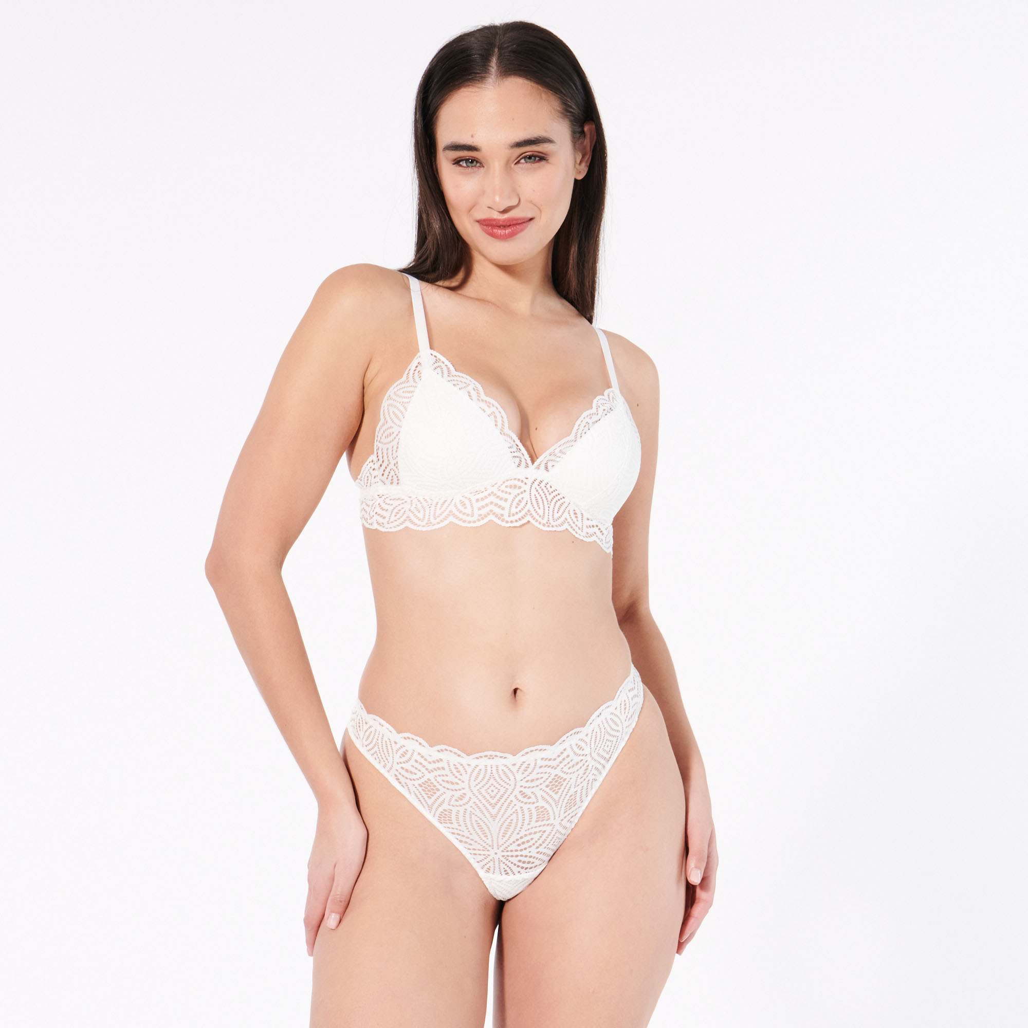 Soutien-gorge triangle push-up en dentelle