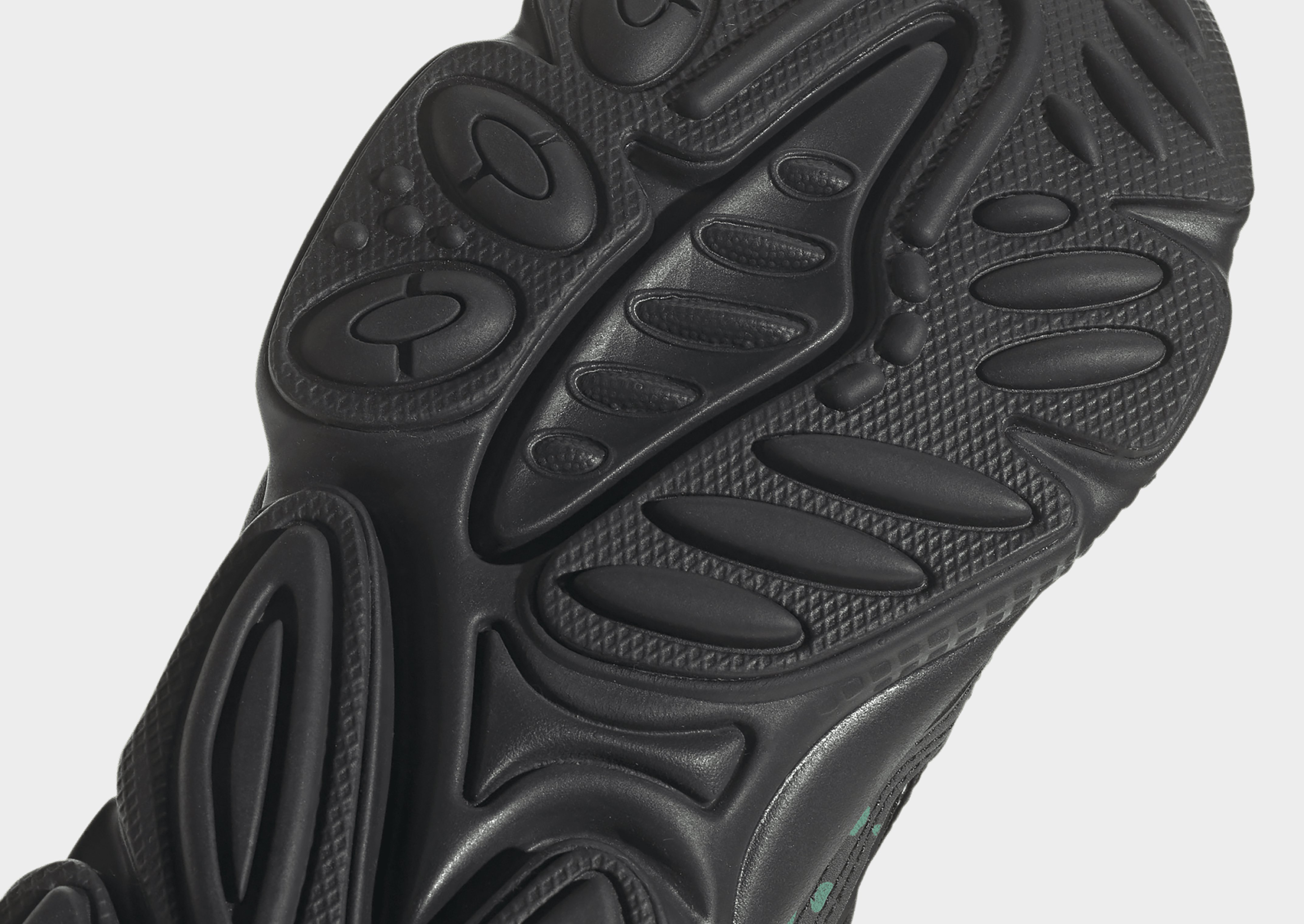 adidas Chaussure OZWEEGO