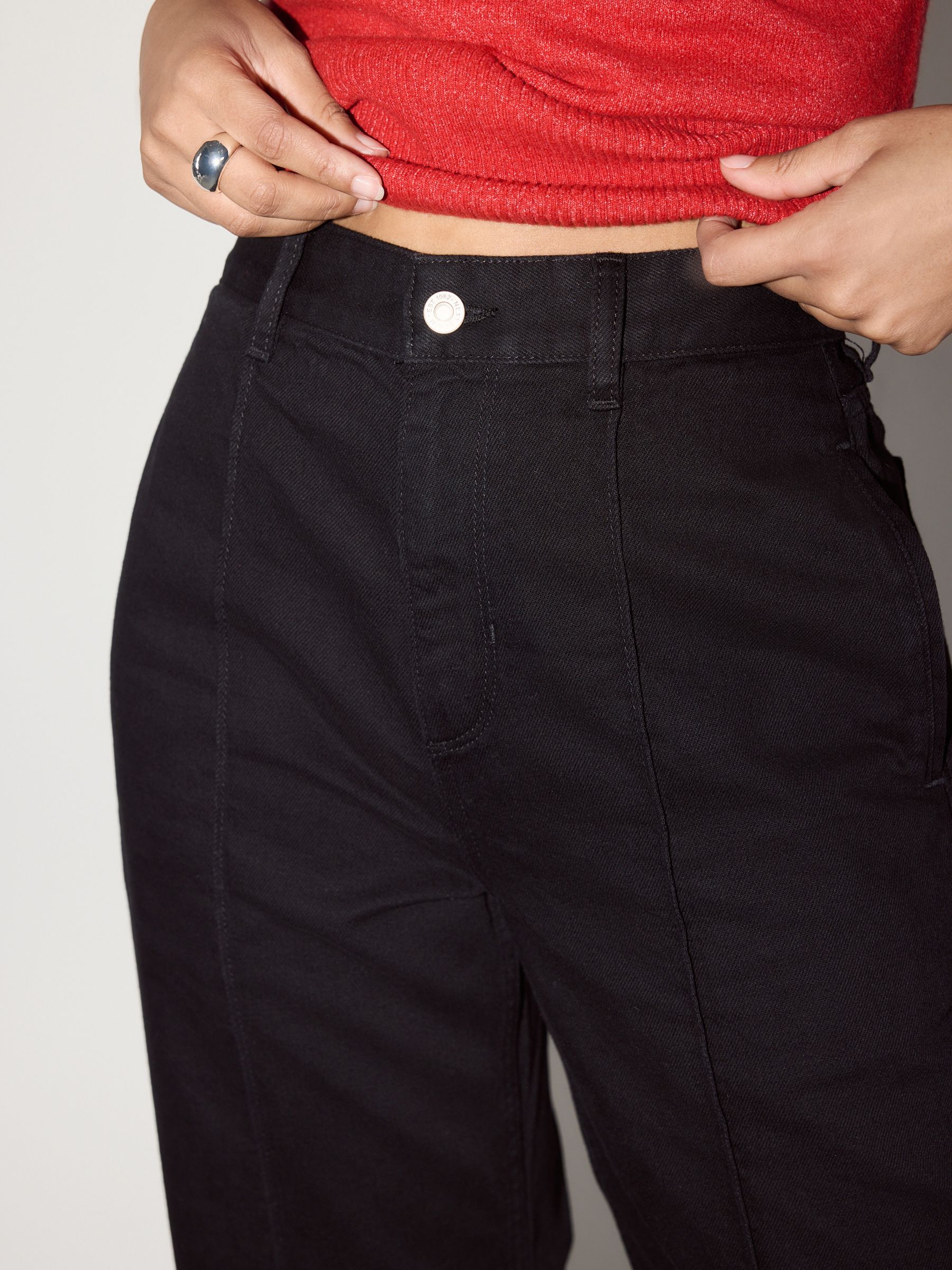 Zwart - Jeans met rechte pijpen met naad aan de voorkant