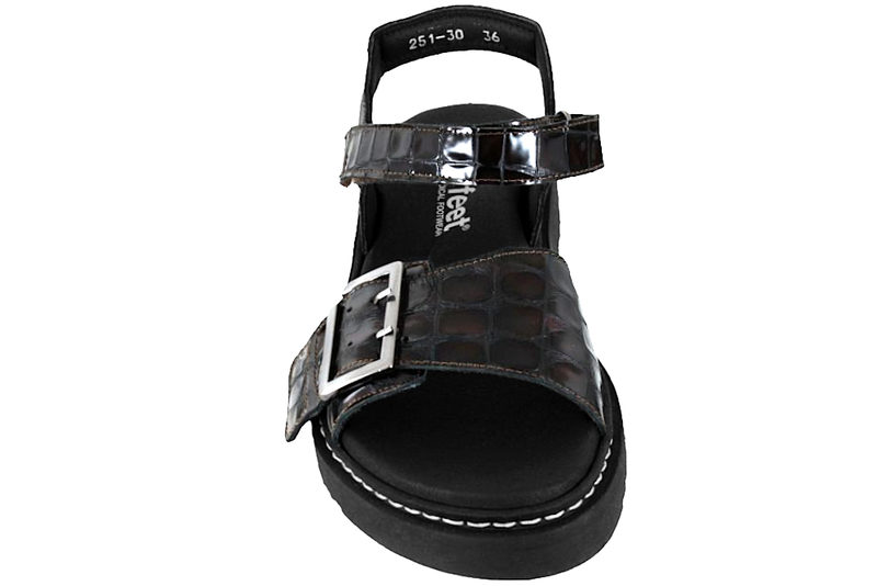 NEW FEET SANDAL I BRUNT PRÆGET SKIND