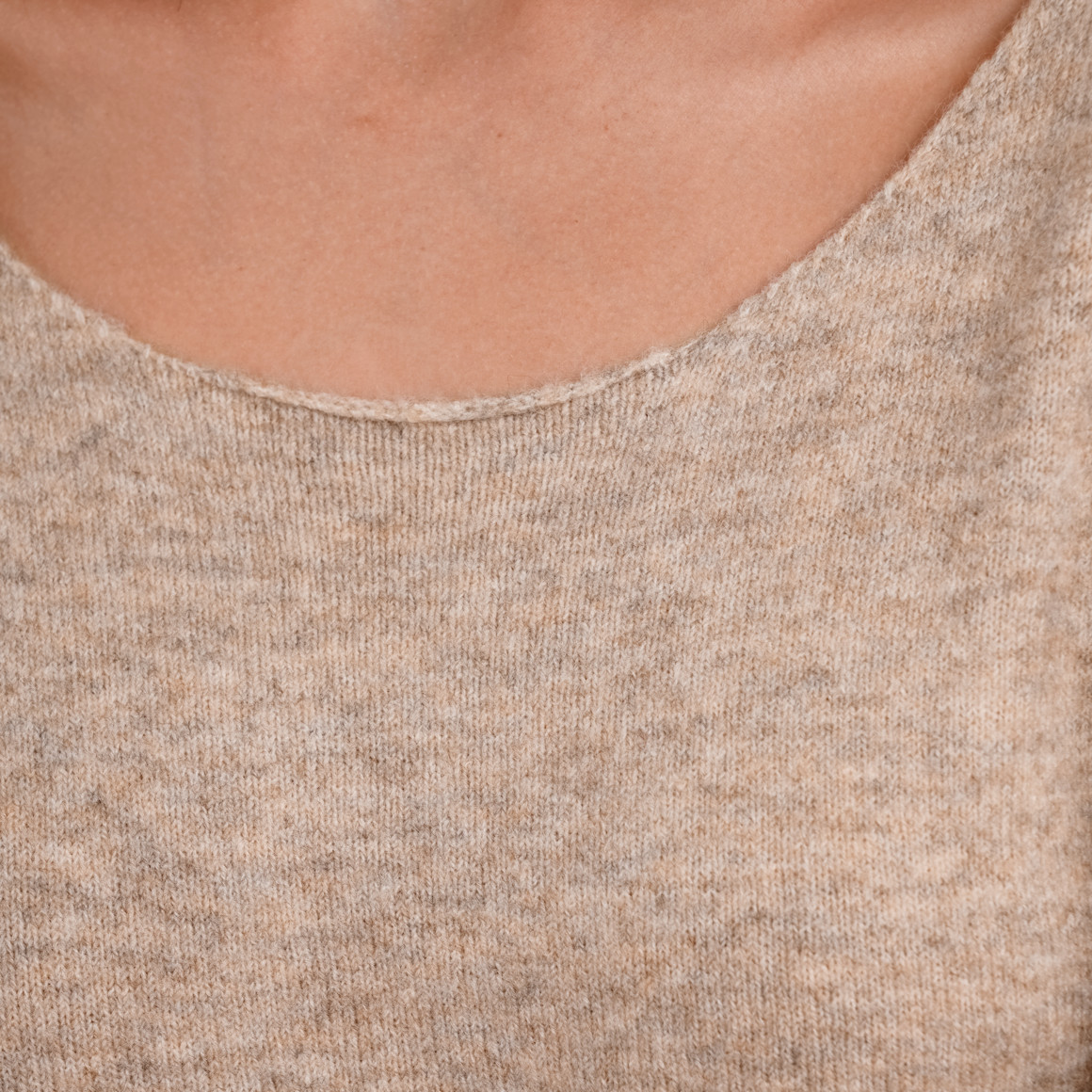 Jonas Nielsen Damen Strickpullover mit U-Boot-Ausschnitt beige