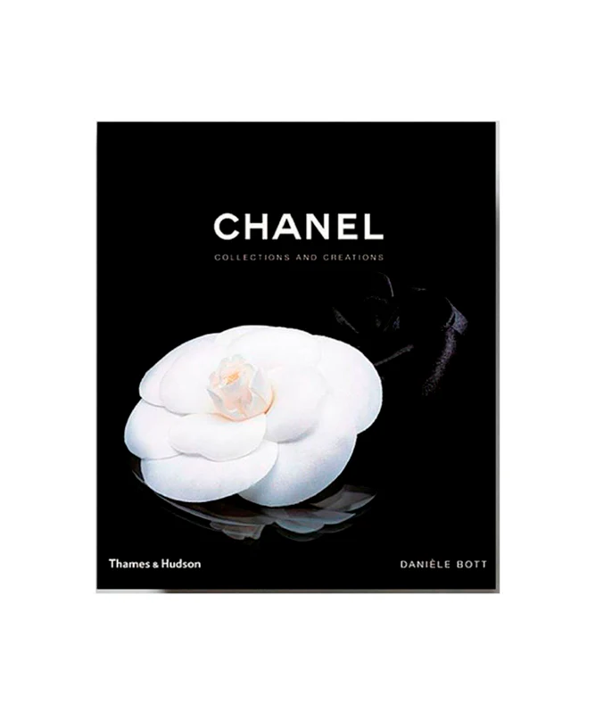 New Mags  Chanel Collections bog