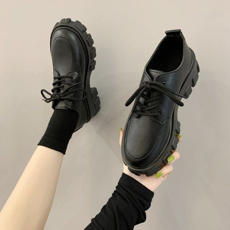Bolitin - Oxfords met plateauzool en dikke hak