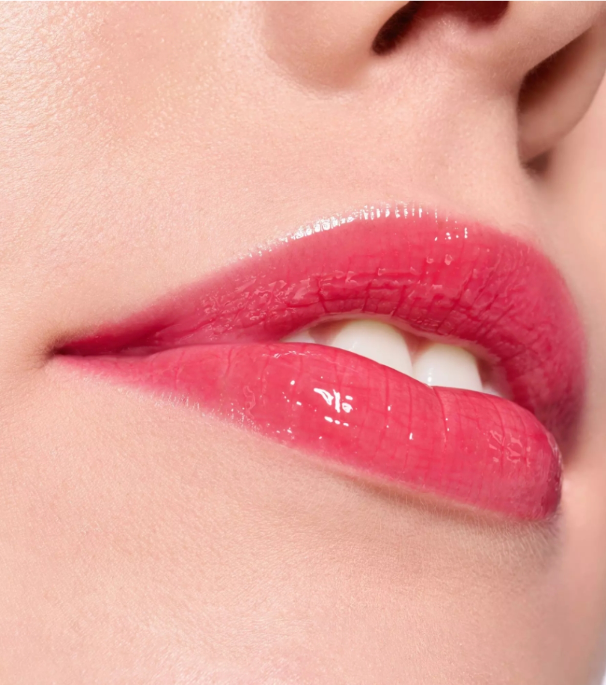 essence - Gloss Labial Volumizador What The Fake! - 101: Main Squeeze