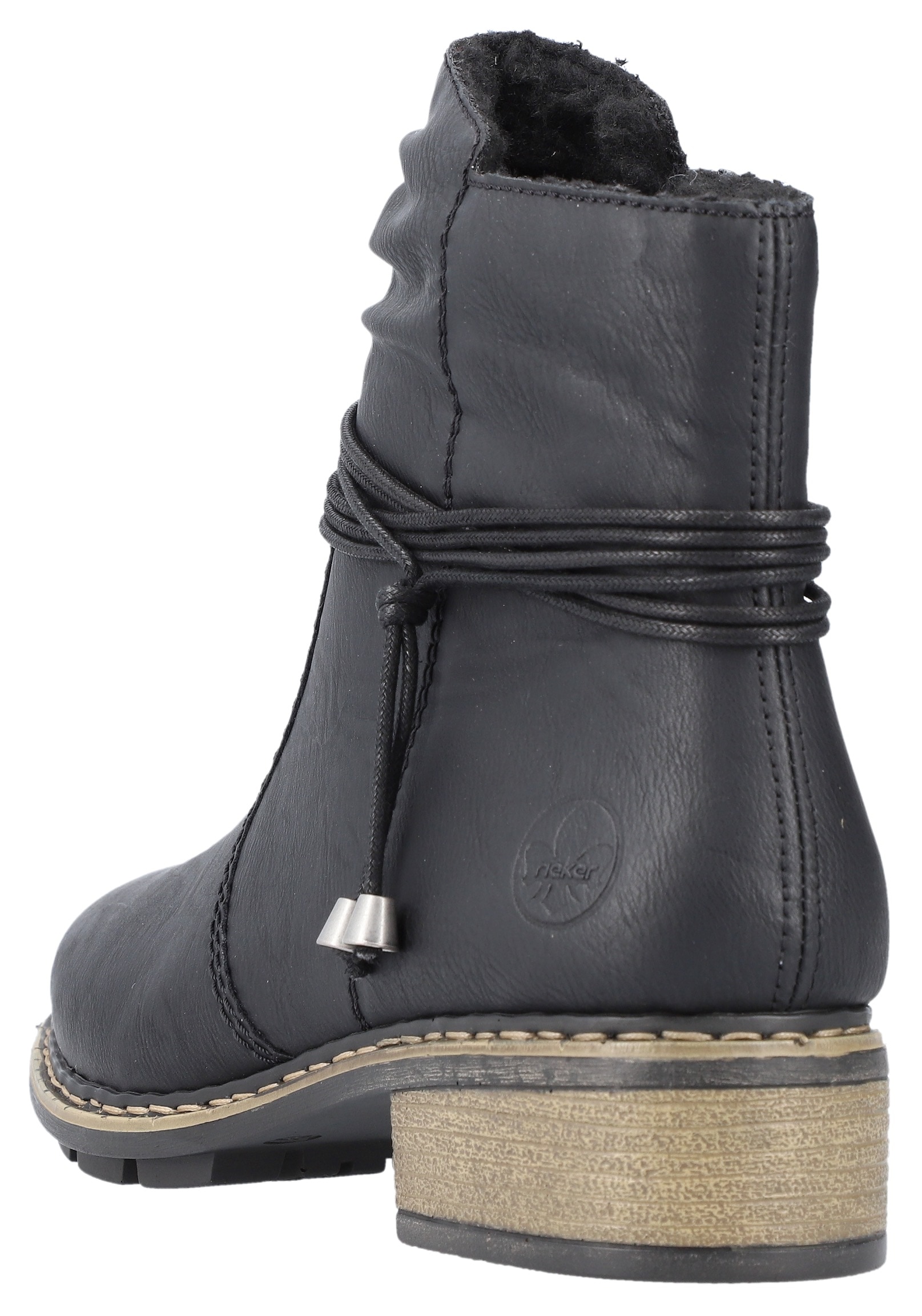 Rieker Winterstiefelette  mit Zierkordel und slouchy Schaft