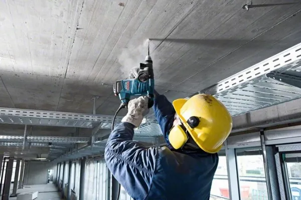 Bosch GBH 3-28 DRE Professional - Roterende hammer - 800 W - SDS-plus - 2.7 Joule