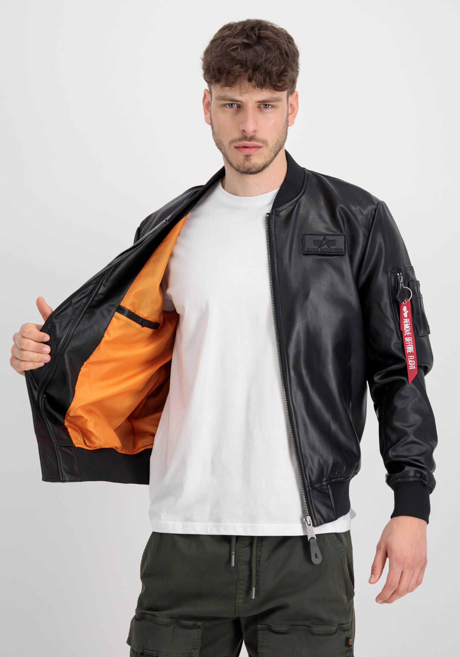 Alpha Industries| Herren Bomberjacke aus Kunstleder