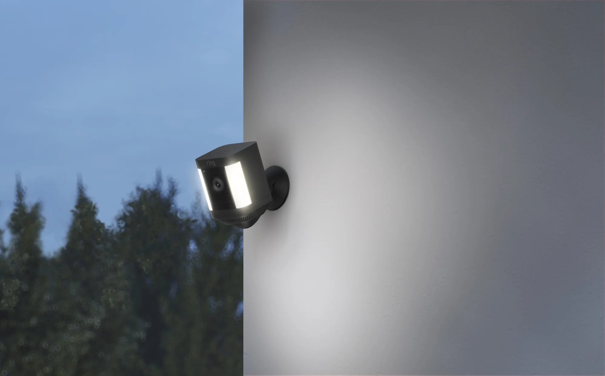 Ring Spotlight Cam Plus Battery Noir Caméra de surveillance