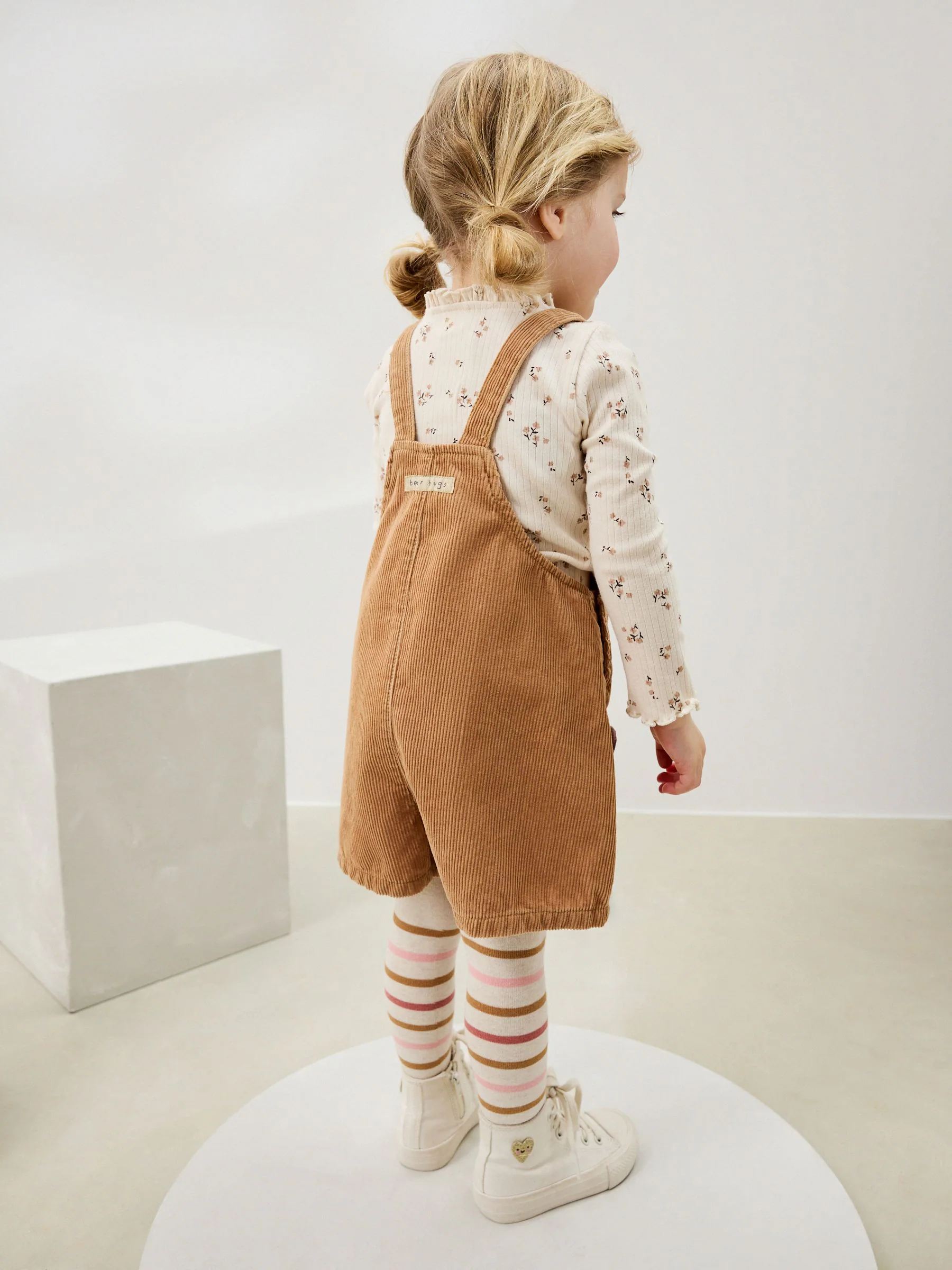 Lichtbruin - Corduroy set met tuinbroek en berenprint (3mnd -7jr)