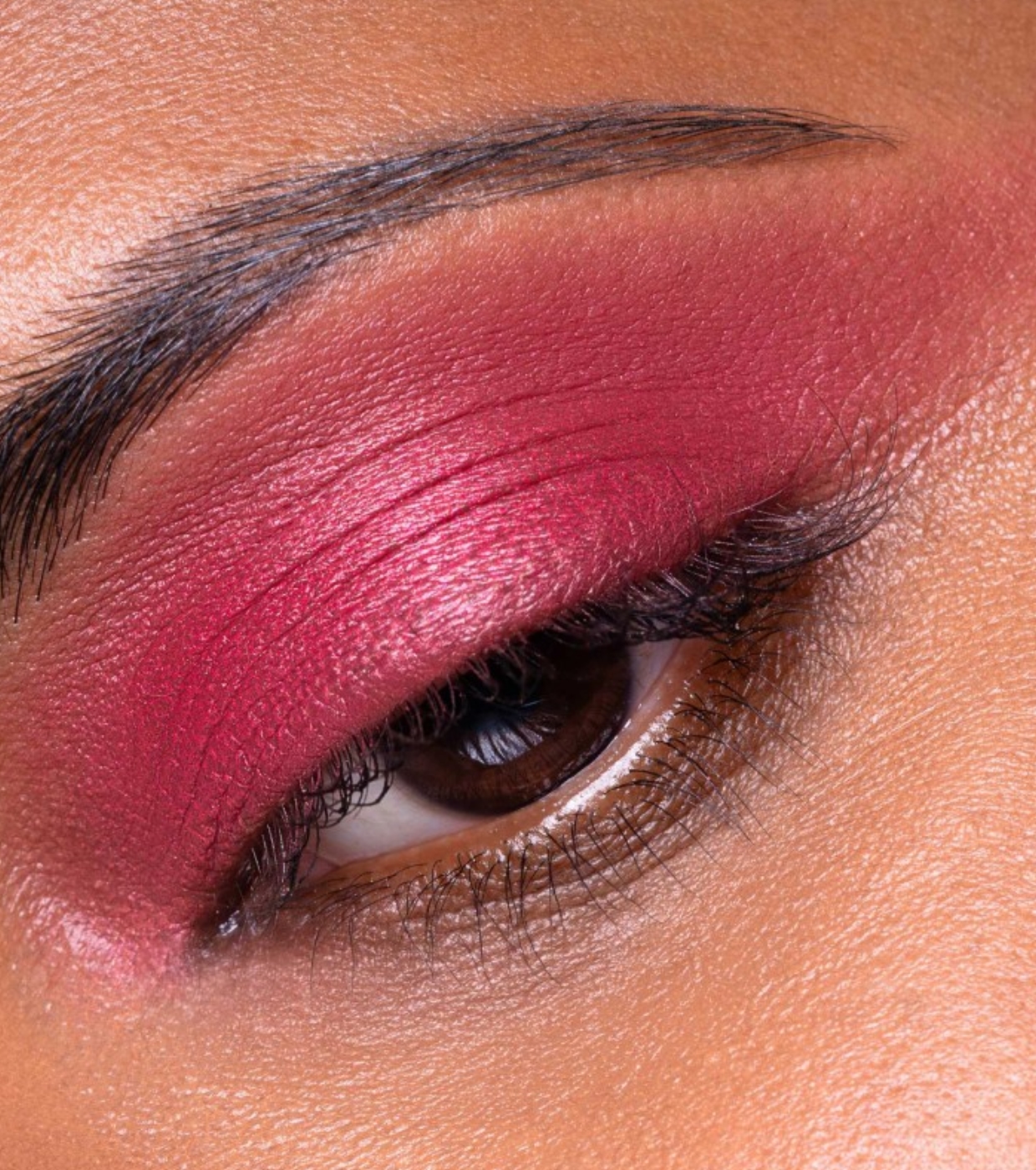Neve Cosmetics - Sombra multifuncional em uma única embalagem - Look