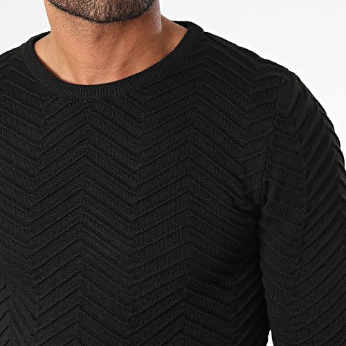 Pull Noir