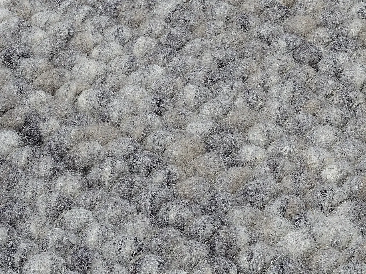 OCI Handweb Teppich FAVORIT