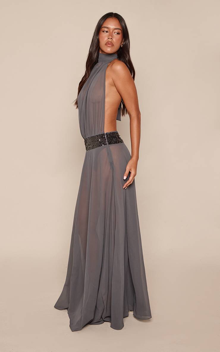 Charbon Robe Longue En Mousseline Col Montant Avec Ceinture À Sequins