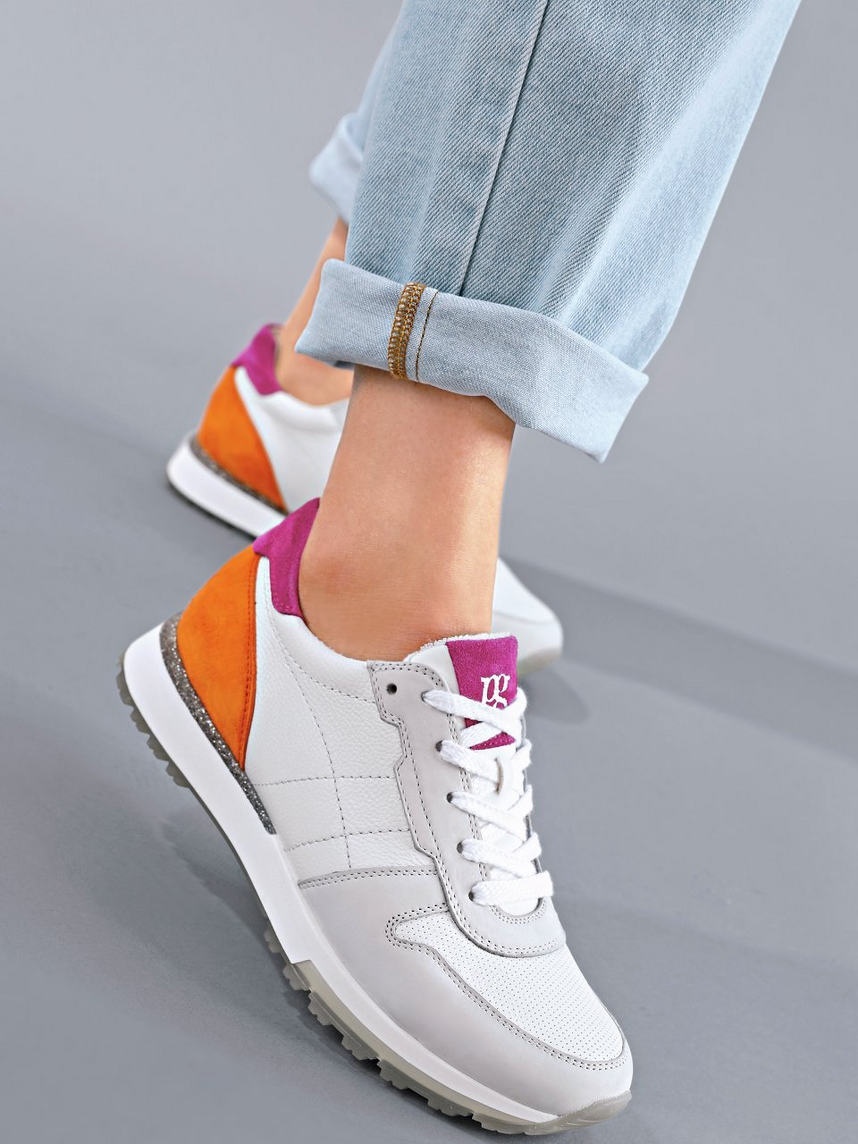 Sneaker