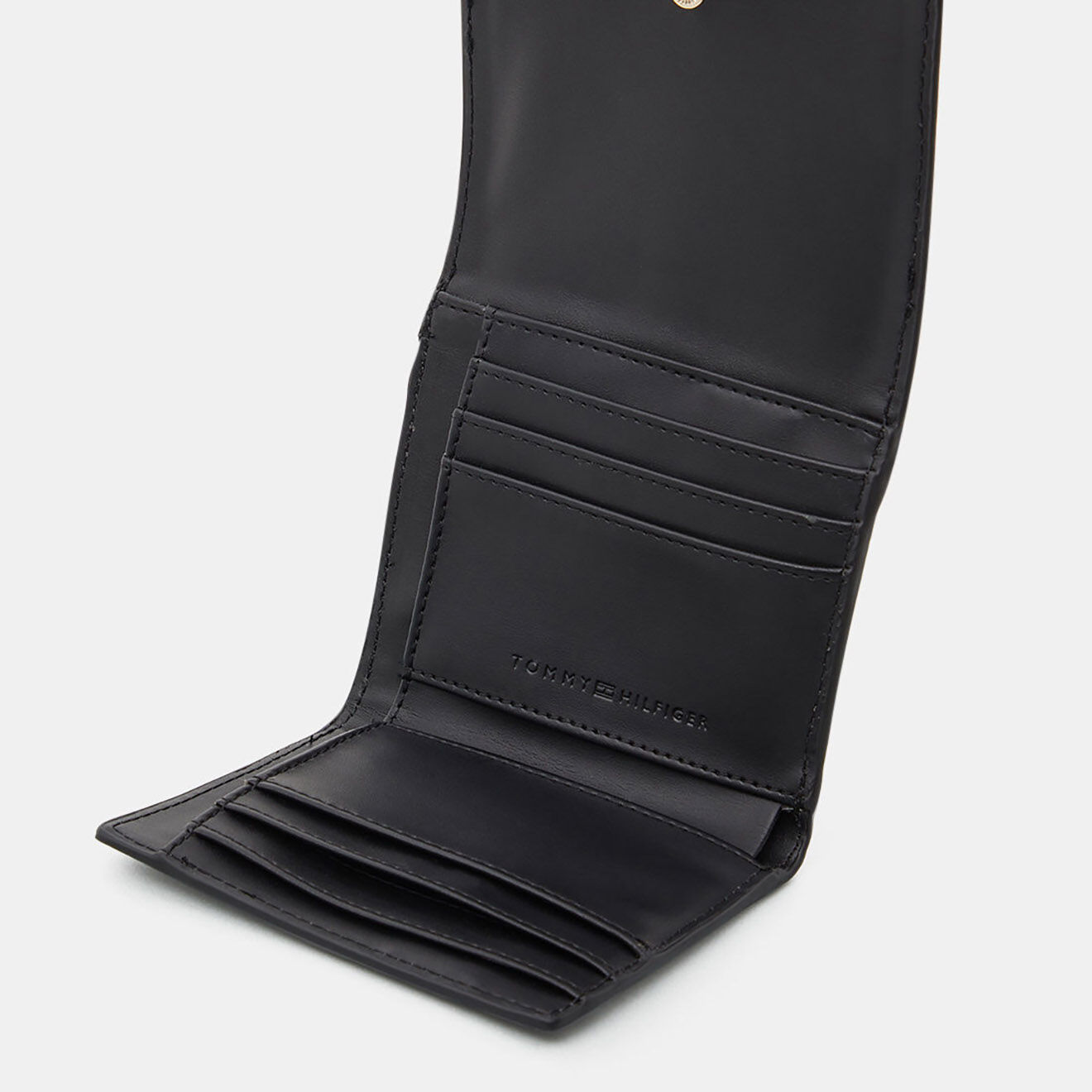 Tommy Hilfiger Portefeuille Plush noir - 11x9 cm