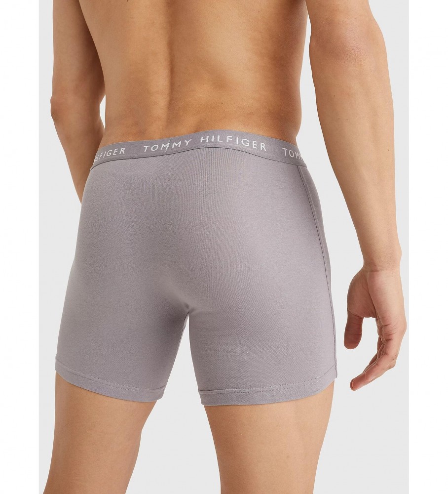 Conjunto com 3 cuecas boxer Tommy Hilfiger Essential, nas cores preto, branco e cinza.