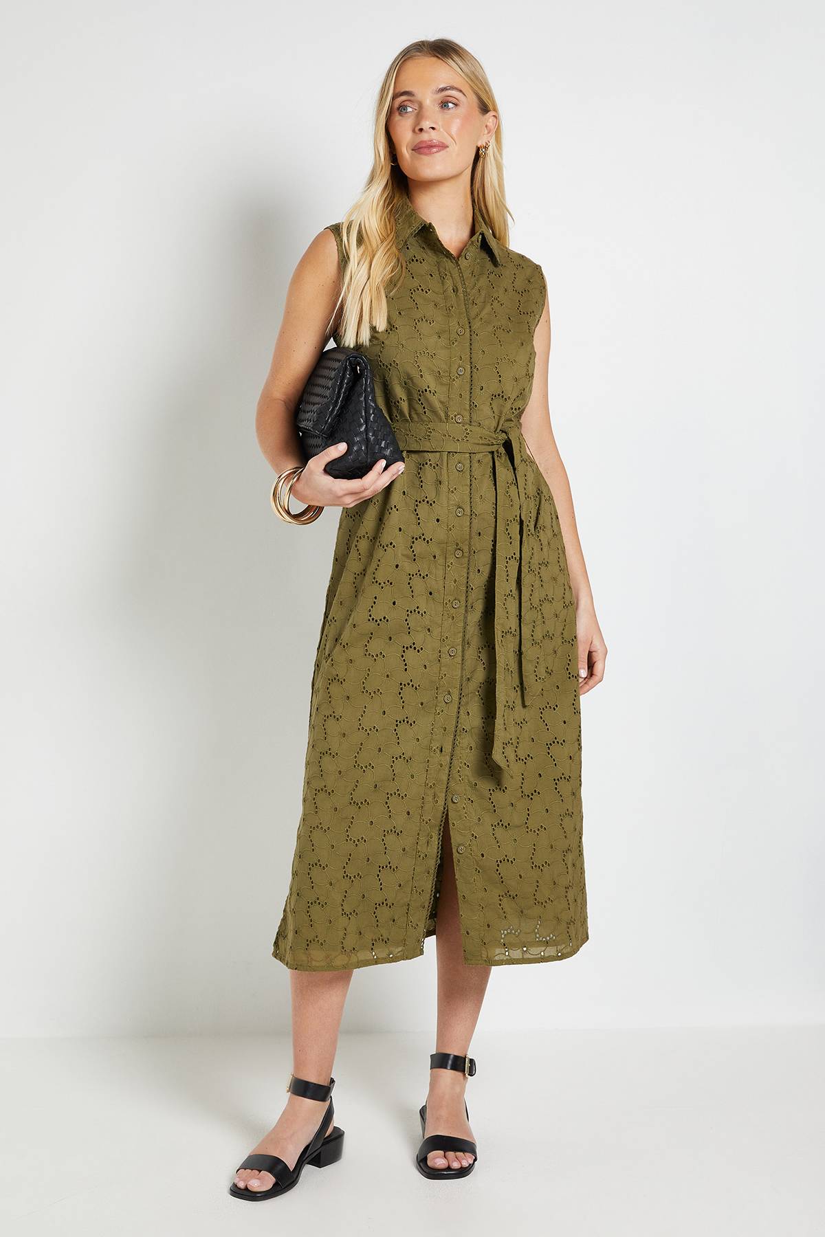 Wallis Robe Midi Brodée Petite Pour L'été