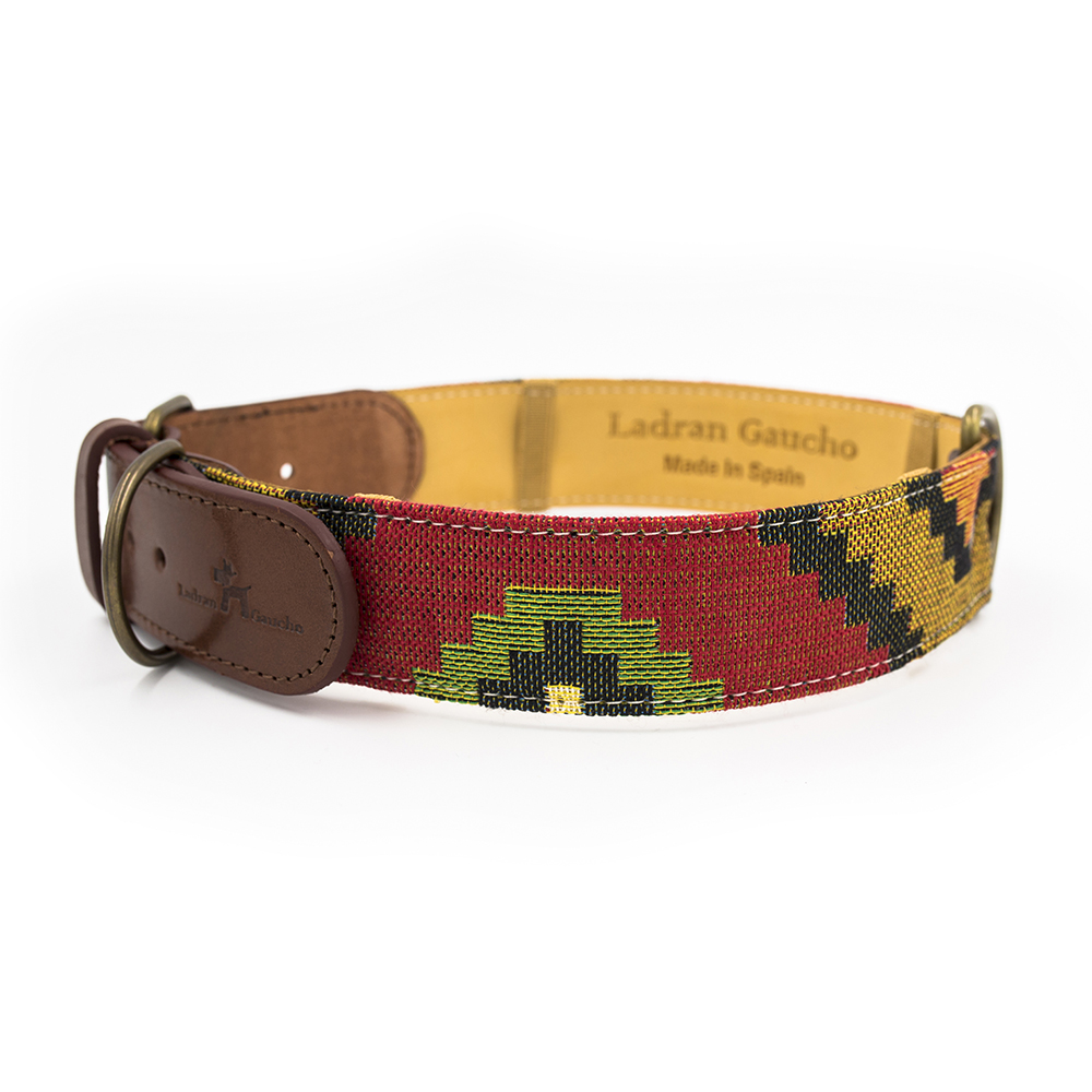Coleira artesanal Barking Gaucho Scooby Doo para cães