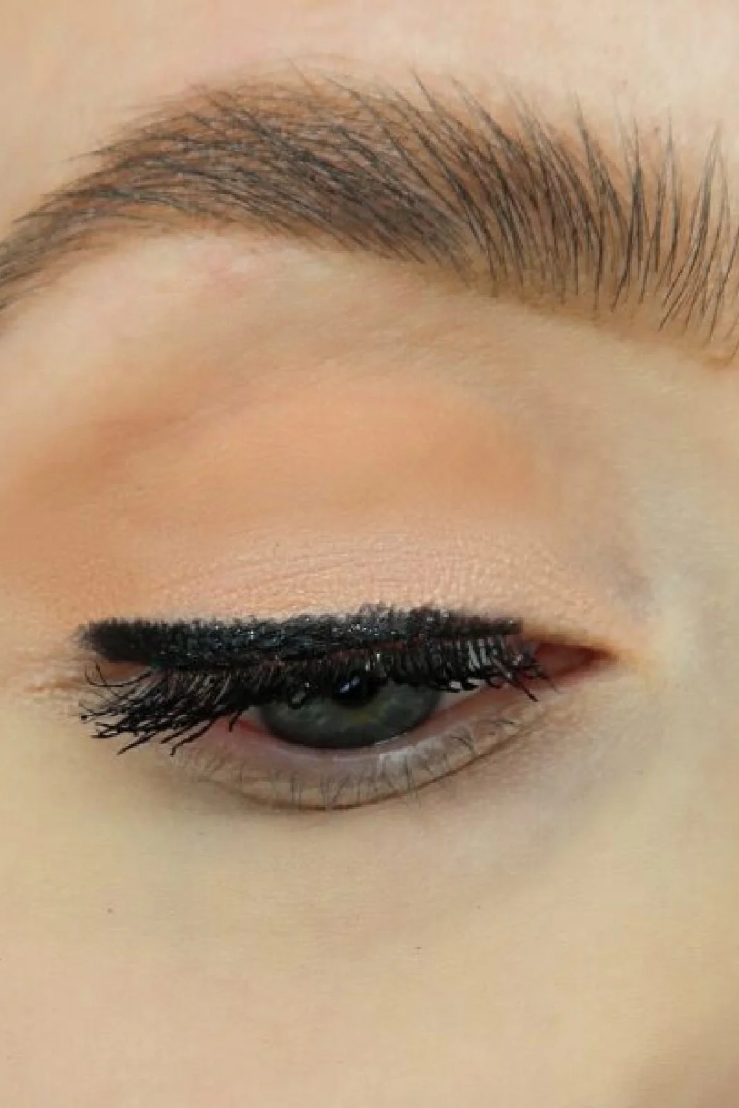 Sandstone WP Metallic Eyeliner black out