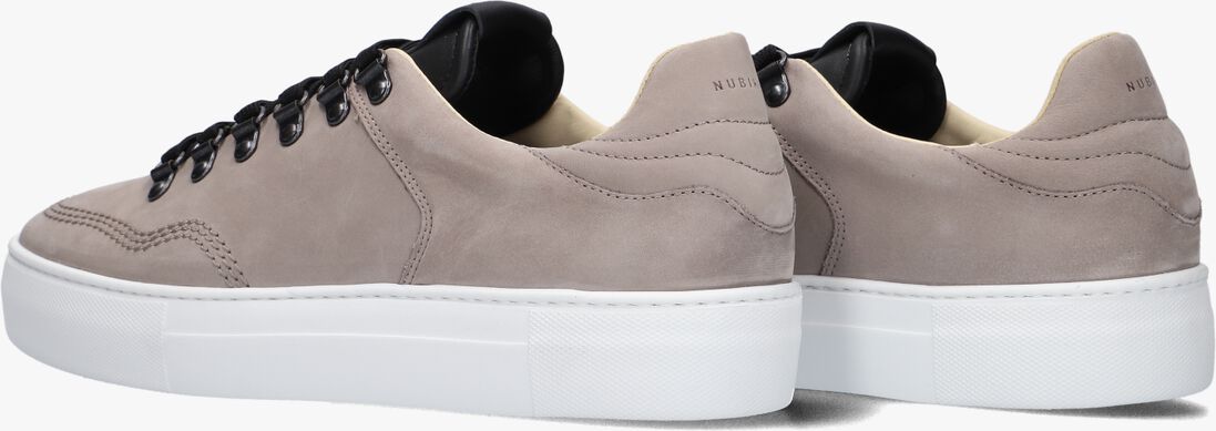 grijze nubikk lage sneakers jagger roman