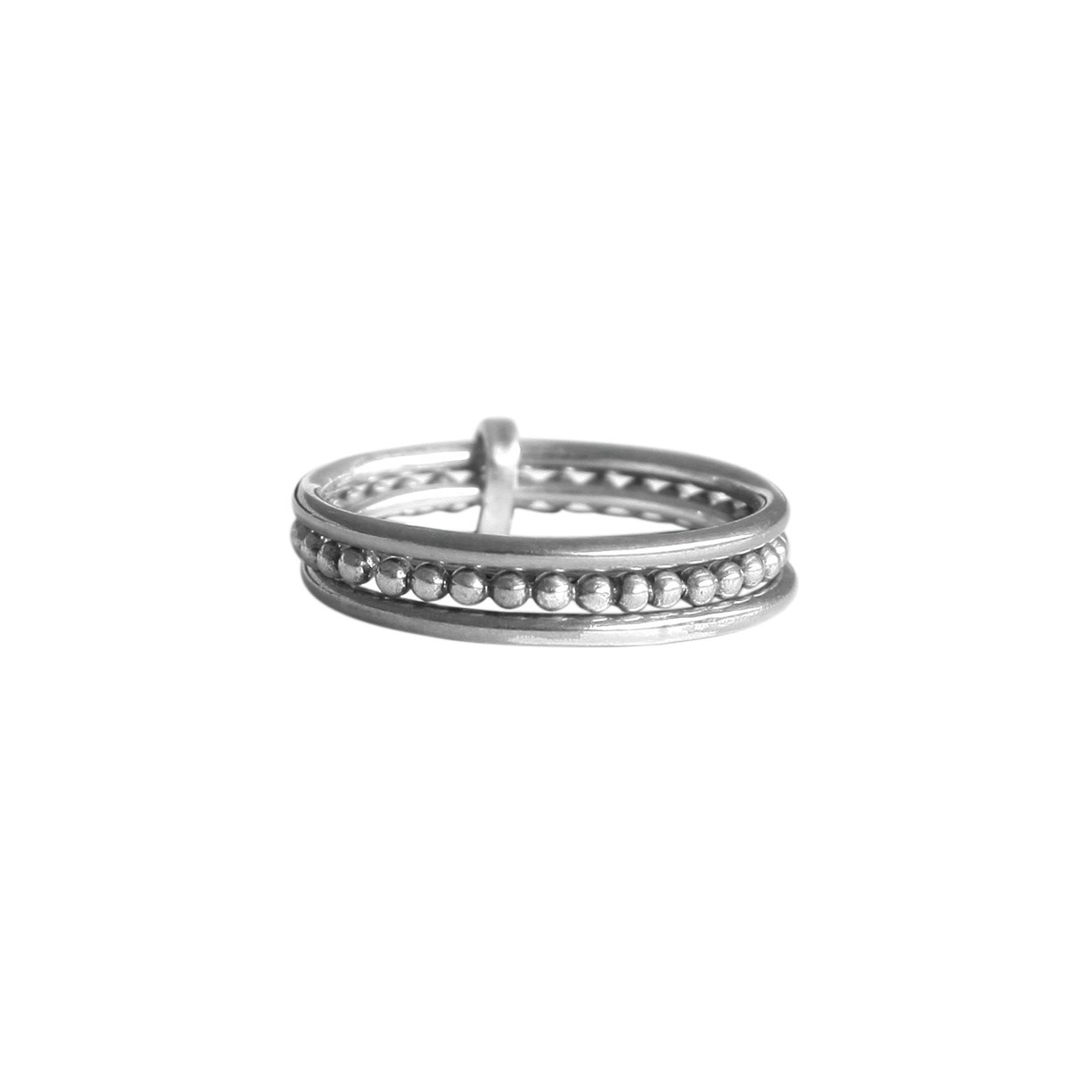 Bague en argent ligne et perles