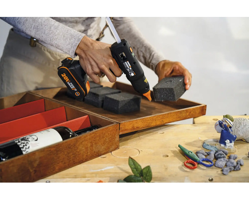 Worx accu lijmpistool + GRATIS bonusartikel: 20V accu WA3644 (4.0Ah)