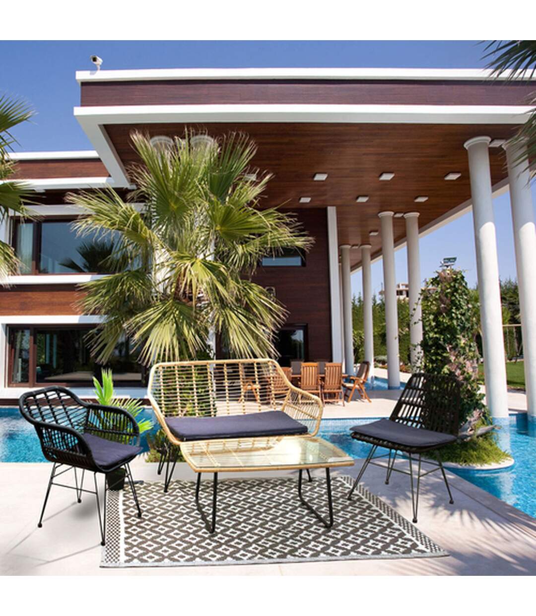 Chaise de jardin tressée design ethnique Surabaya - Noir