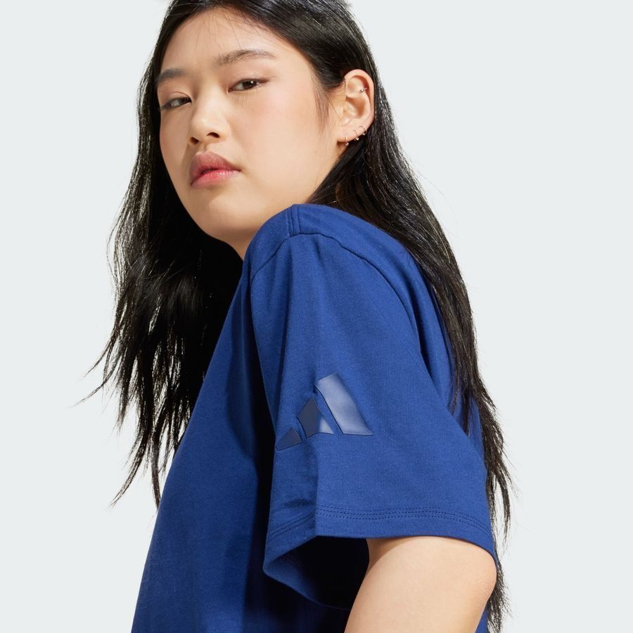 Adidas T-shirt boyfriend Essentials Contemporary Logo